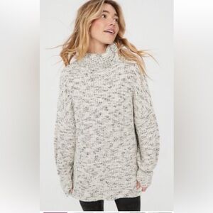 Offline by Aerie sz XL chunky oversized cozy turtleneck soft sweater
